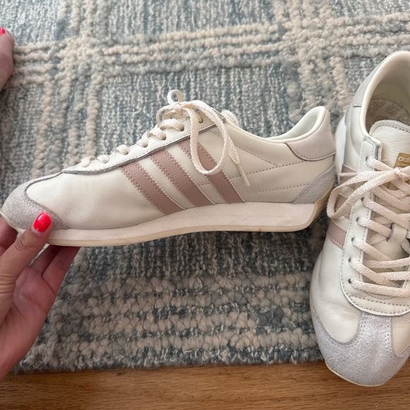 Adidas sneakers - Picture 2 of 2